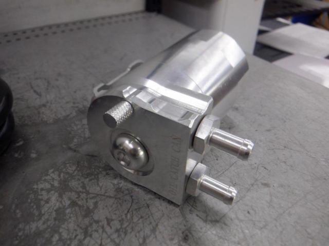 3 manufacturer unknown
Oil catch tank