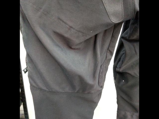 KOMINE
Full year riding pants