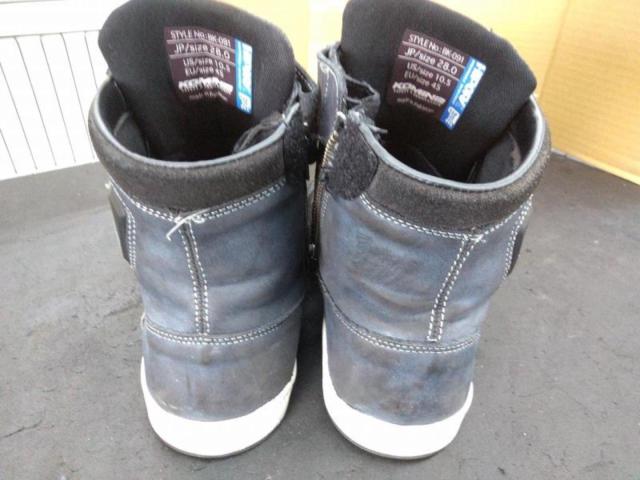 KOMINE
WP Microfiber Riding Sneakers