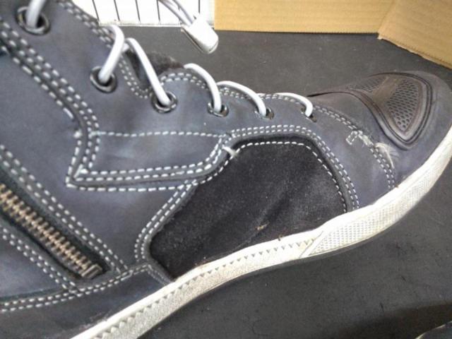 KOMINE
WP Microfiber Riding Sneakers