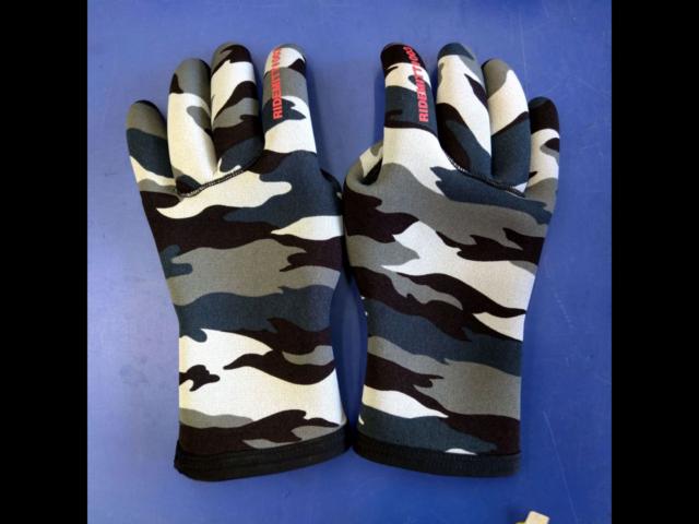 DAYTONARIDEMITT
# 003
Neoprene waterproof gloves
M