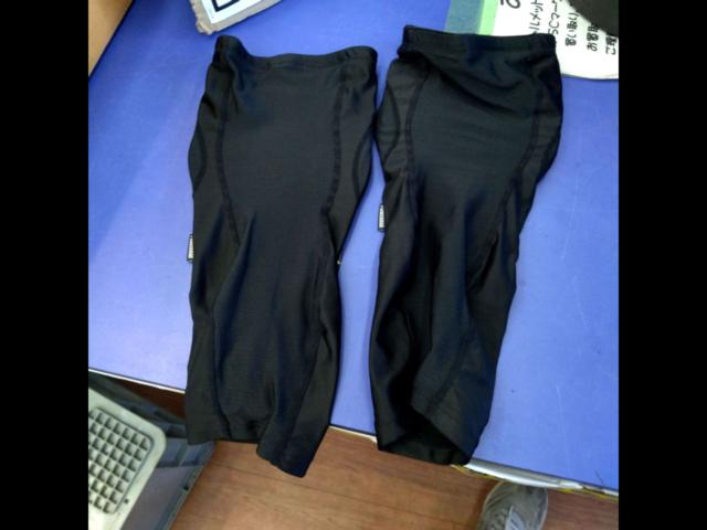 POWERAGE (Power Age)
PA-442
PORON
Knee supporter
One-size-fits-all