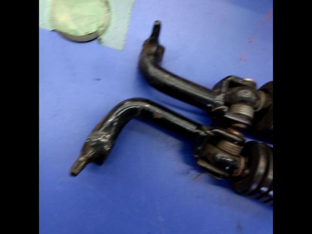 Unknown Manufacturer
Step
Right and left
Removal from CB750Four (K4)