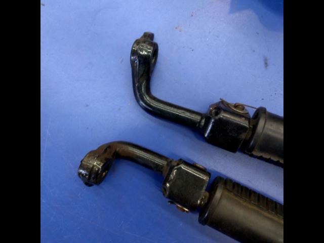 Unknown Manufacturer
Step
Right and left
Removal from CB750Four (K4)