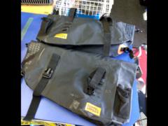 DOPPELGANGER (Dopperugyanga)
DBT393
Tarpaulin side bag
Right and left