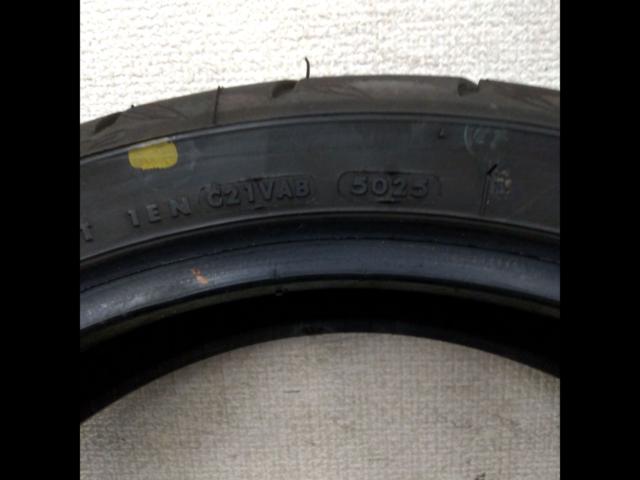 BRIDGESTONE (Bridgestone)
BATTLAX
SC2
120 / 70R15