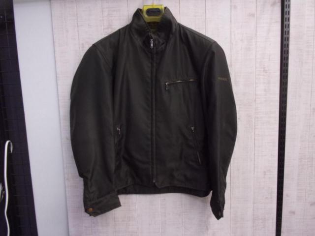 Size: 3LPAIR
SLOPE (Pair Slope) Riding Jacket
