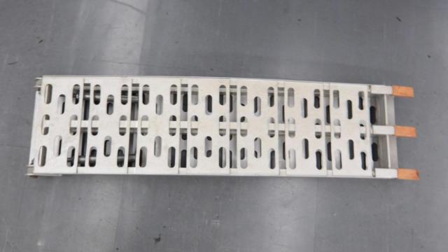 Unknown Manufacturer
Ladder rail
Load-bearing Unknown
Total length about 225cm