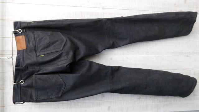 Size: 34 KUSHITANI EXPLORER Pants (Leather Pants)