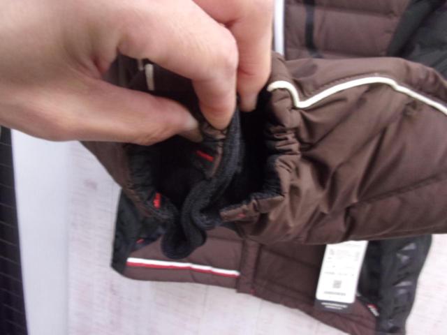 Size: MKUSHITANI White Goose Down Jacket