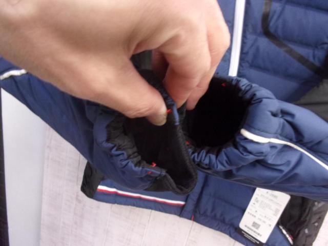 Size: MKUSHITANI White Goose Down Jacket