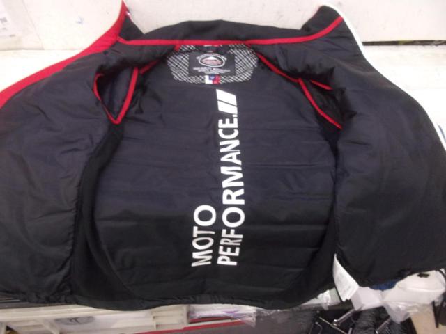 Size: MKUSHITANI White Goose Down Jacket