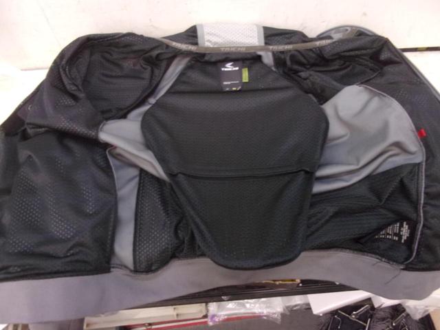 Size: XL Saichi Air Track Parka