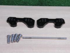 Aftermarket step-up plate
YZF-R25/R3 etc.
IC
Step
plate