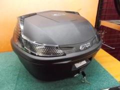 GIVI (ENT)
BLADE
B37
Mono Lock rear box
General purpose