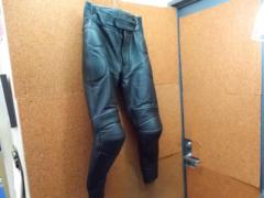 Size: LL
Tanio Shokai
RAVINE
Leather pants