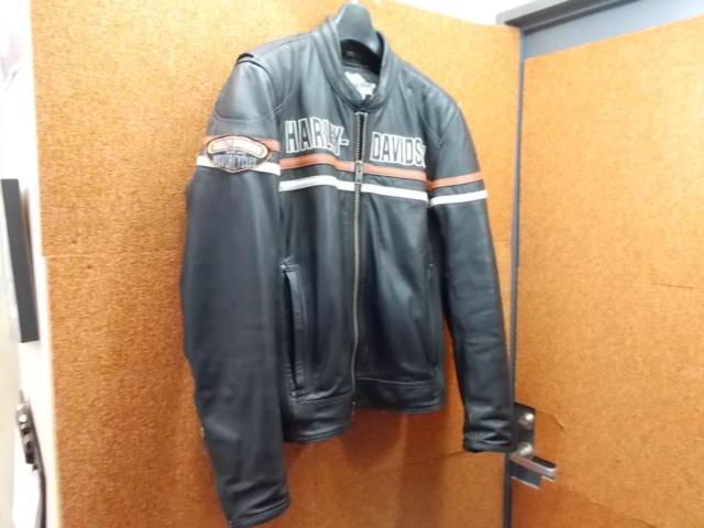Size: L (It seems to be US size)
HarleyDavidson (Harley Davidson)
Leather jacket
