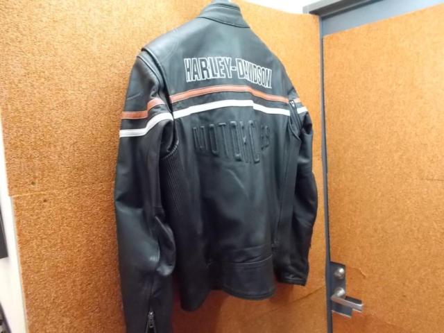 Size: L (It seems to be US size)
HarleyDavidson (Harley Davidson)
Leather jacket