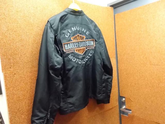 Size: L (It seems to be US size)
HarleyDavidson (Harley Davidson)
Nylon jacket