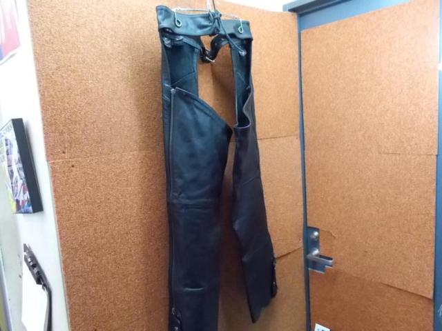 Size: L (It seems to be US size)
HarleyDavidson (Harley Davidson)
Leather Chaps