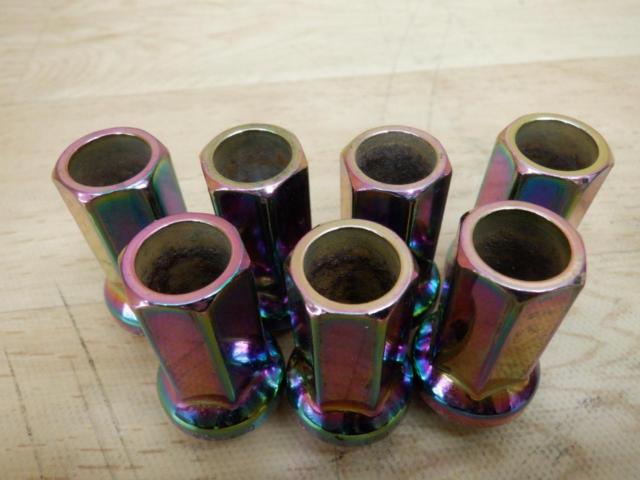 HEARTNET
p1.5 Titanium Color Steel Wheel Nuts
The old and new models are mixed together.
P1.5
Twenty