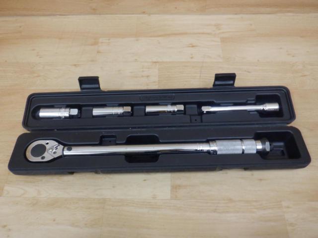 Bal
Torque Wrench