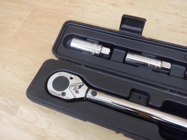 Bal
Torque Wrench