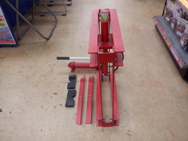 Unknown Manufacturer
4t
Hydraulic press machine