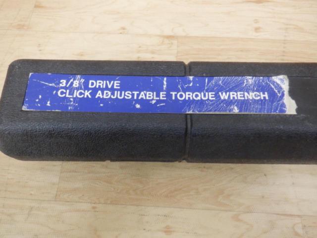 Unknown Manufacturer
Preset type torque wrench
3 / 8DR