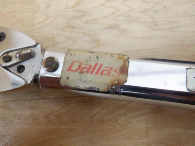 Unknown Manufacturer
Preset type torque wrench
3 / 8DR