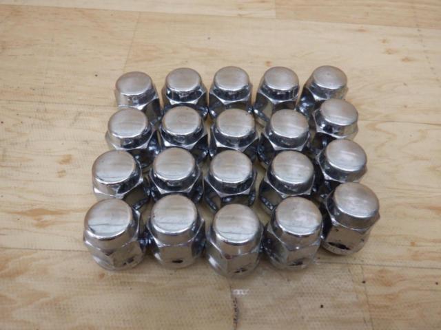 Unknown Manufacturer
Wheel nut
P1.25
Twenty
HEX: 19mm
Overall length: 30mm