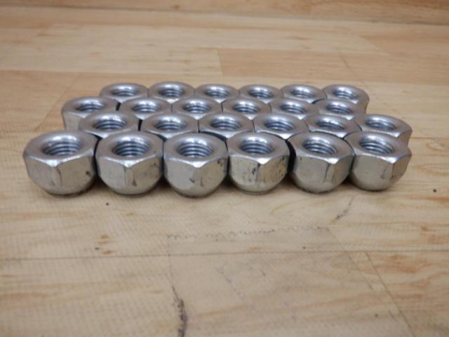 Unknown Manufacturer
Through wheel nut
P1.5
24
HEX: 21mm