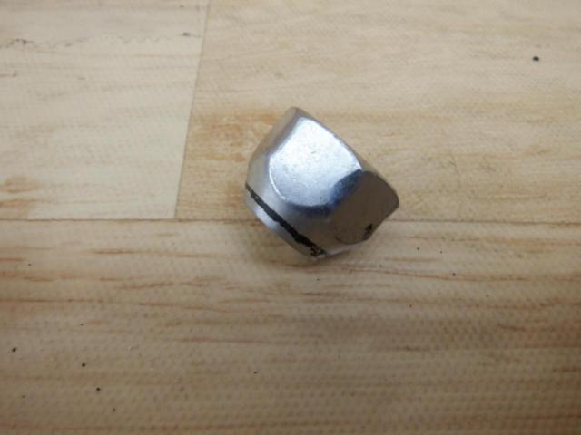 Unknown Manufacturer
Through wheel nut
P1.5
24
HEX: 21mm