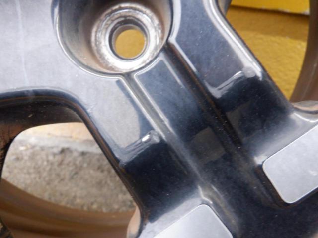 Genuine Nissan parts
E26
NV350
Caravan
Urban chrome original wheel