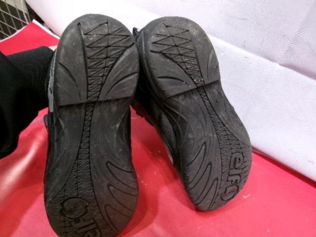 Size 25cm
elf
SYNTHESE 16
Riding shoes
Gray