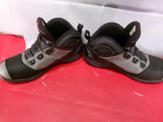 Size 25cm
elf
SYNTHESE 16
Riding shoes
Gray