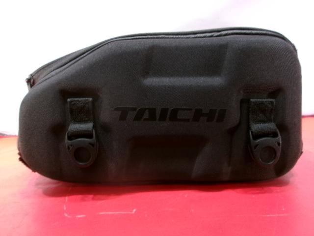 Capacity: about 10L
RSB312
Sport
Seat bag .10
Color: Black