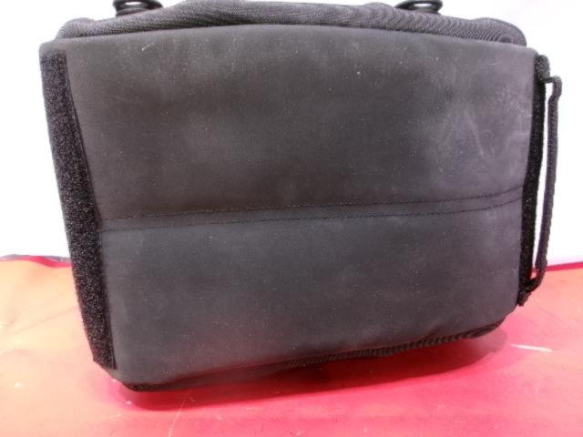 Capacity: about 10L
RSB312
Sport
Seat bag .10
Color: Black