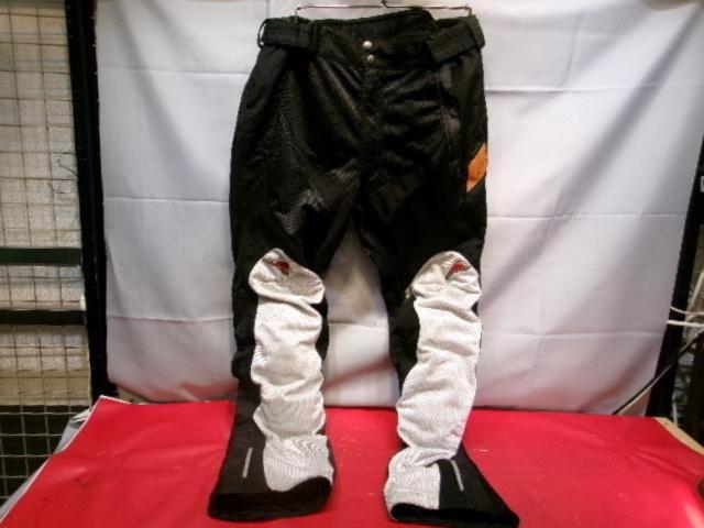 Size: L
K-2173
Pulse mesh bottoms
Color: Black / White