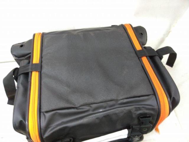 MOTO
FIZZ
Mini field sheet bag