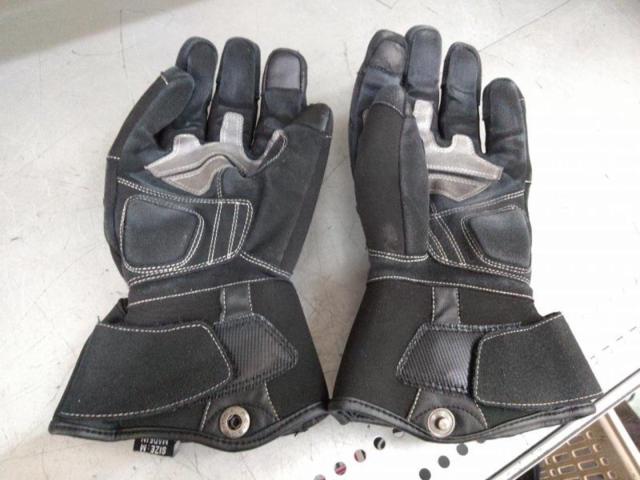 YeLLOW
CORN
Riding Gloves