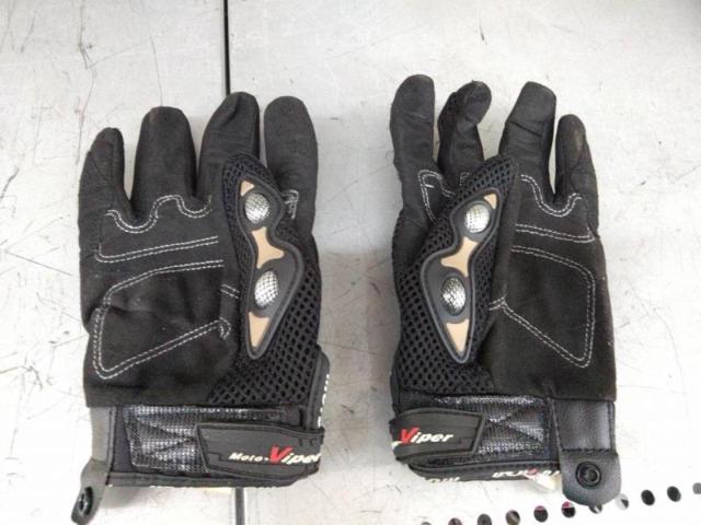 MOTO
Viper
Riding Gloves