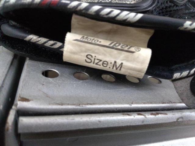 MOTO
Viper
Riding Gloves