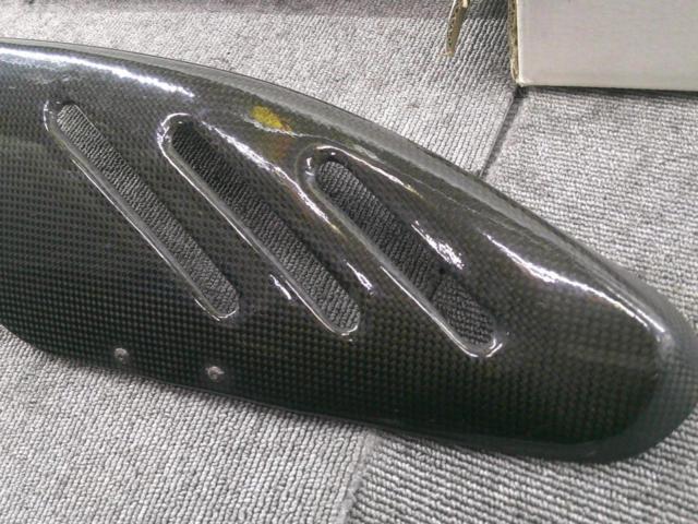 GSX-R600 / 750
06-07/K6K7
AKRAPOVIC
HEAT
SHIELD
CARBON
01-04-05-0001
Standard muffler heat shield
Akurapo Vittorio Chi