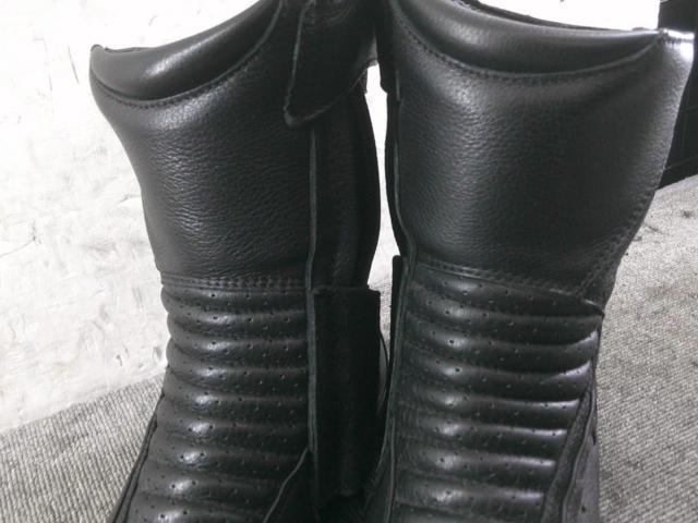 Size 25.5cm
KUSHITANI
K-4535
NEO
BOOTS
List price excluding tax: 40,000 yen
Kushitani
Neobutsu