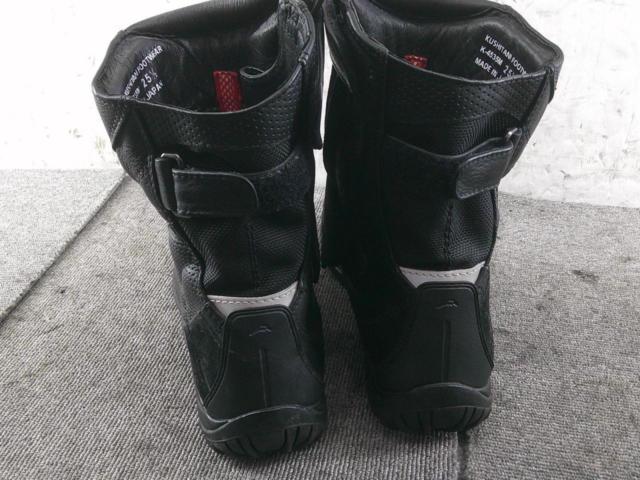 Size 25.5cm
KUSHITANI
K-4535
NEO
BOOTS
List price excluding tax: 40,000 yen
Kushitani
Neobutsu