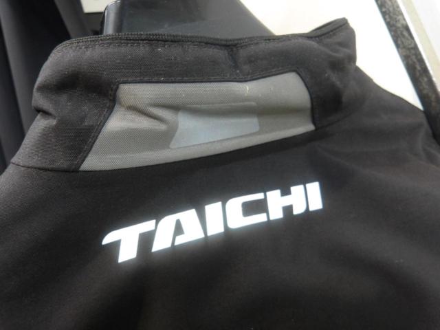 Size L, Saichi Drymaster
Alpha jacket
RSJ310 with shoulder/elbow/back pads