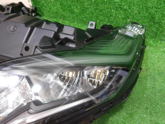 Genuine Honda part (removed from PCX125 JK05)
Headlight
