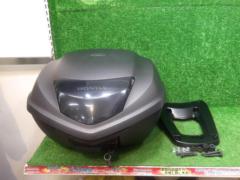 Genuine Honda parts
Top box 35L
Key with two