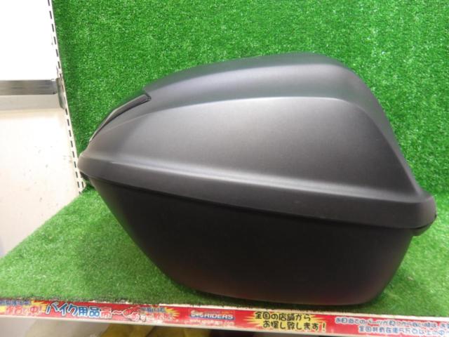 Genuine Honda parts
Top box 35L
Key with two